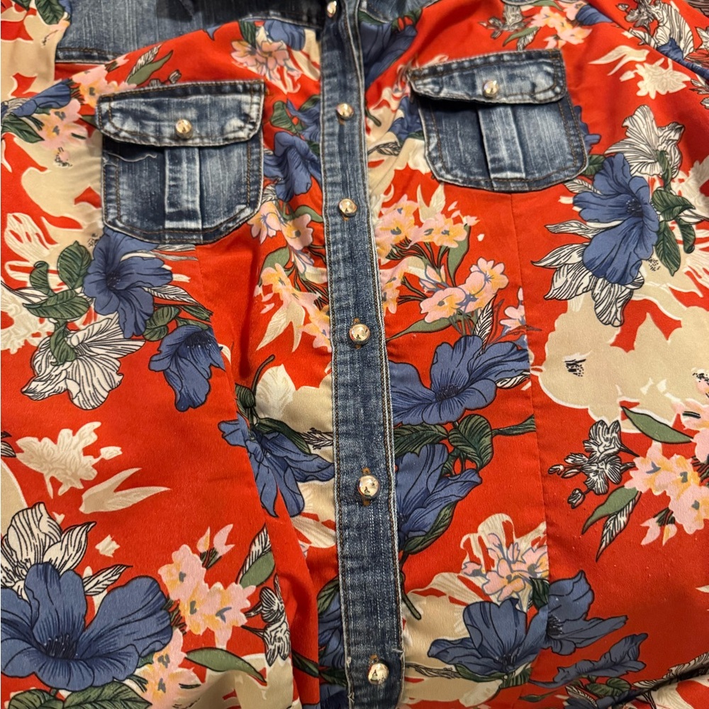 Floral Button Down Shirt - Red and Blue - Picture 4 of 5
